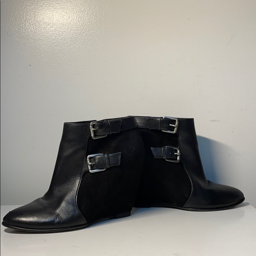 ✨Michael Kors Suede Wedge Booties